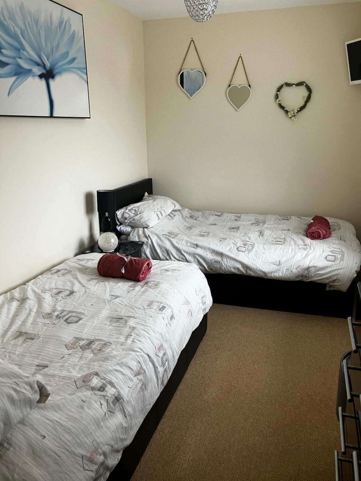 Y Glyn House - Master Bedroom